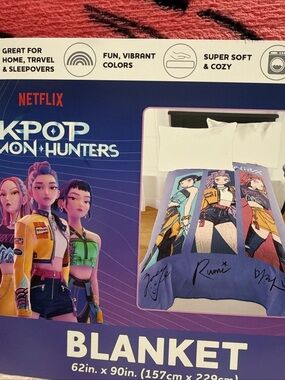 Netflix K-Pop Demon Hunters Purple, Blue & Teal Character Blanket